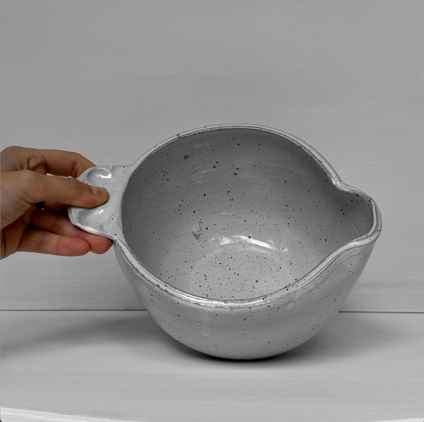 Pouring Bowl (White)